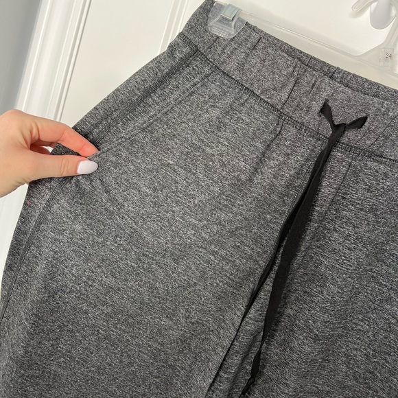 Gap Brushed Tech Jersey Jogger - Picture 5 of 8